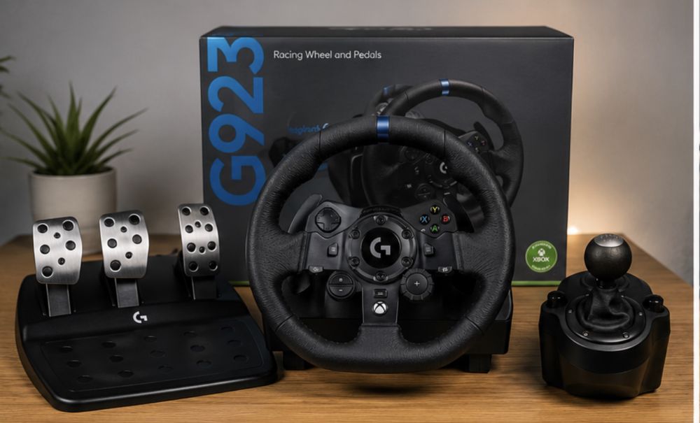Logitech g923 (XBOX) wraz z manualną skrzynią biegów