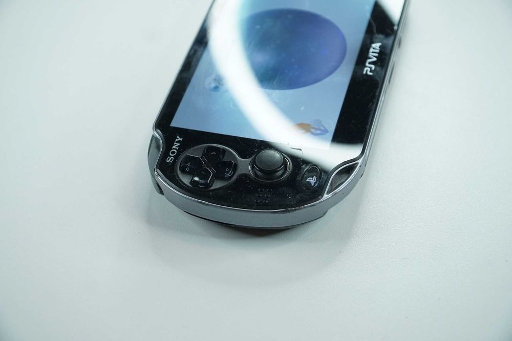 Konsola PS Vita PCH-1103 OLED
