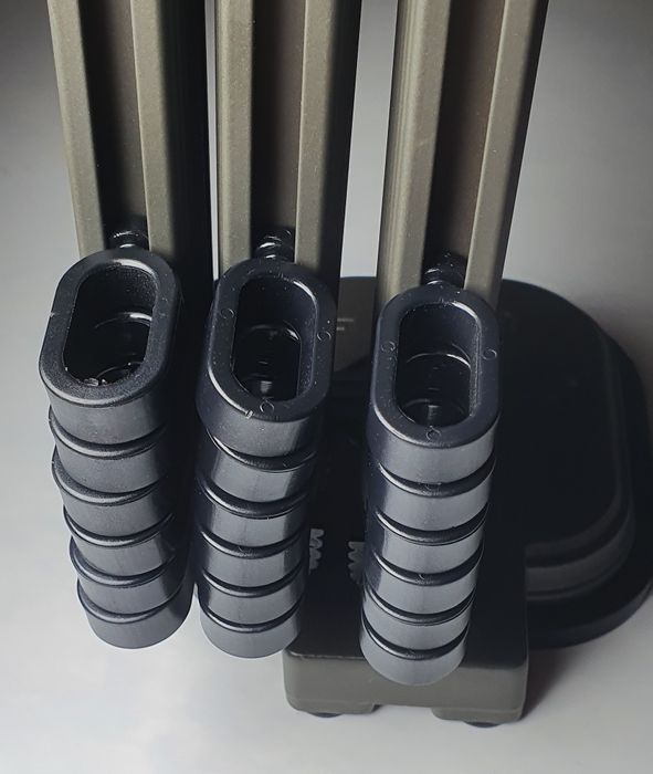 Zestaw 2 prowadnic na zasłonę prysznicową z mocowaniem na przyssawce 1