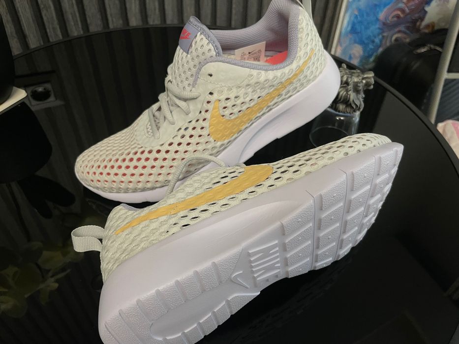 Кроссовки летние Nike Tanjun