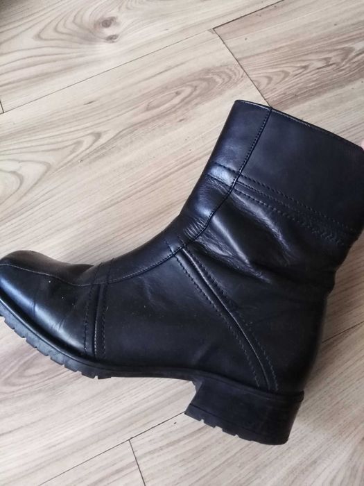 Skórzane botki damskie.