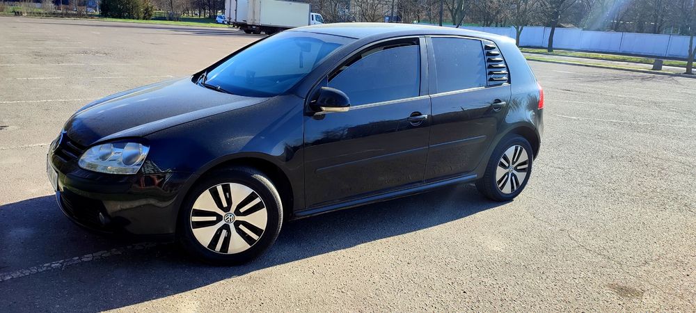 Гольф 5 доглянутий стан