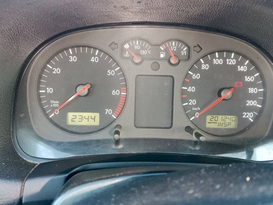 Продам Golf 1998 року. Надійний а саме головне цілий атомобіль