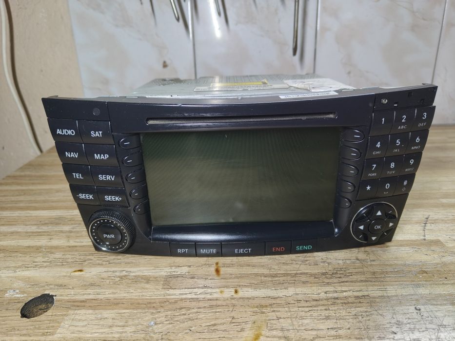 Panel radia nawigacji Mercedes CLS W219 C219 NAV display