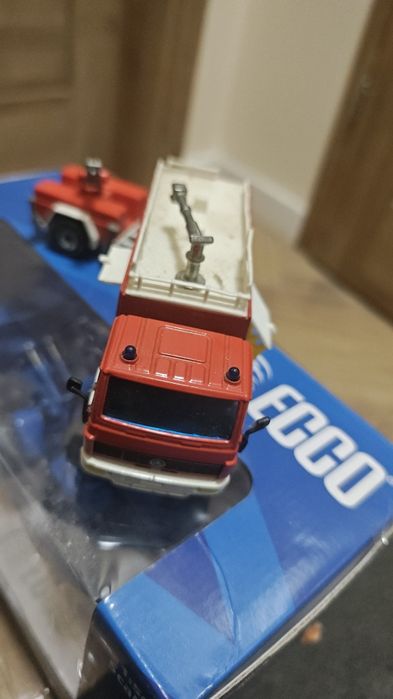 Siku mercedes strażacki