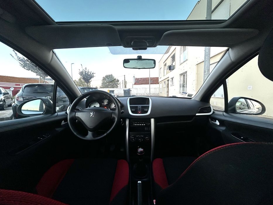 PEUGEOT 207 1.6 HDi gasóleo Edição especial 64 - Ano 2012