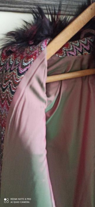 Продається пальто осіннє, штучне хутро