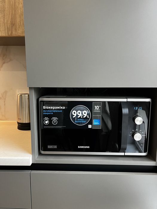 Подобово!2-х кімнатна квартира . Центр.вул. Коновальця 37