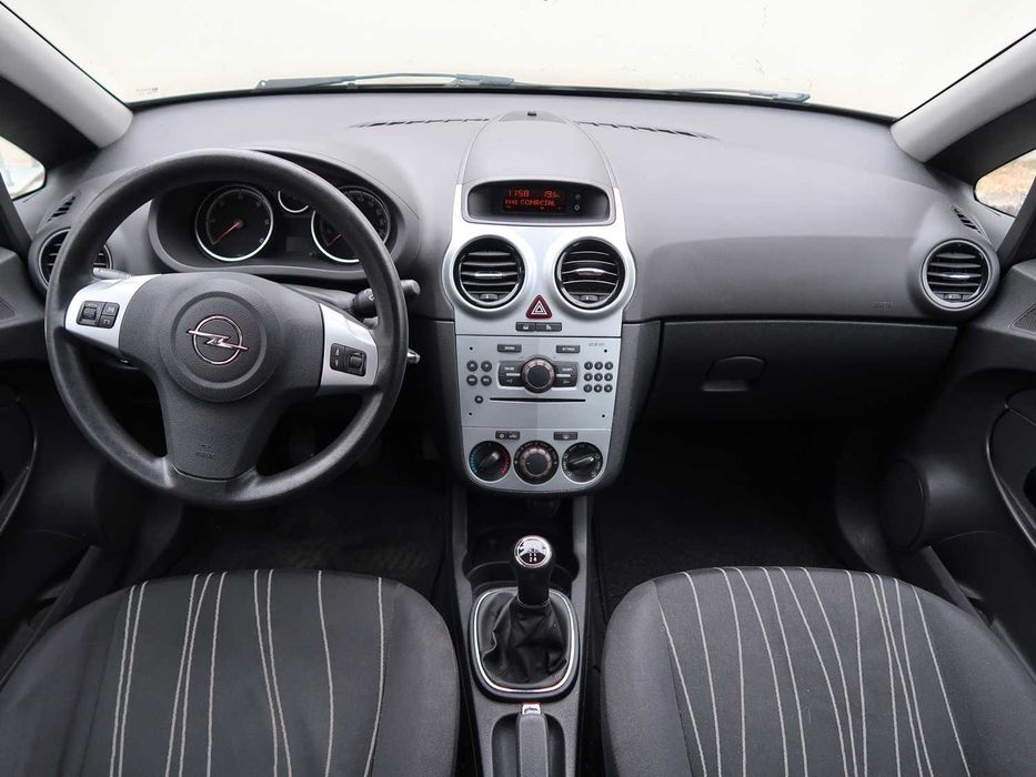Opel Corsa — fotografia 7