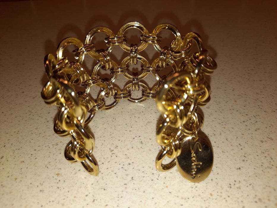 Bransoletka metalowa w kolorze złotym