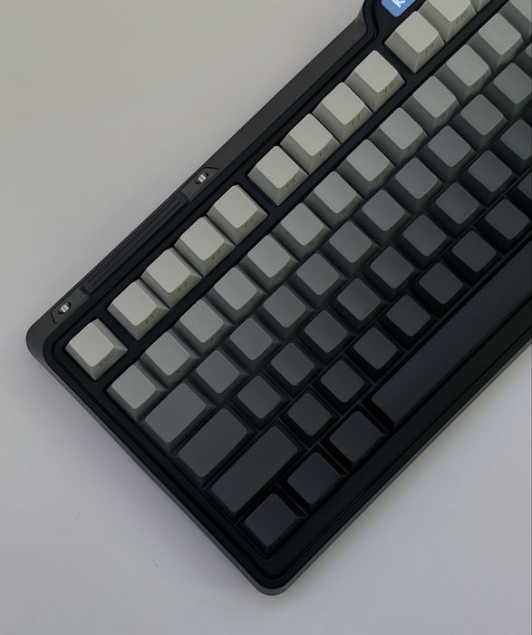 Беспроводная механическая игровая клавиатура kzzi k75 lite 75%