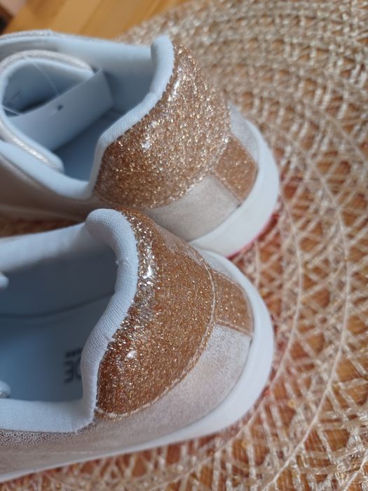 Buty dziecięce rozm.34