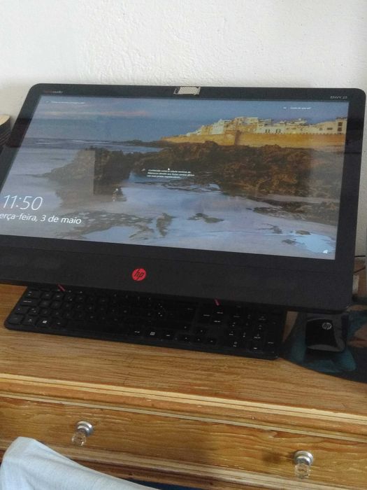 HP Envy recline 23 beats audio