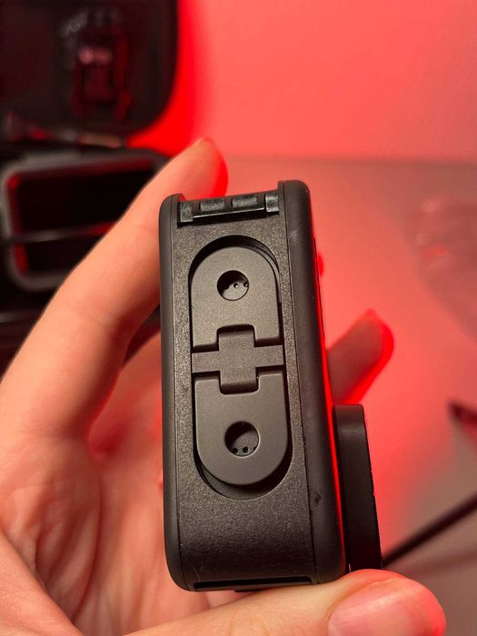 Екшн-камера GoPro Hero 10 з штативчиком