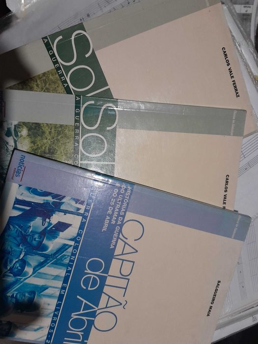 livros sobre a guerra colonial. Volume escrito por Salgueiro Maia