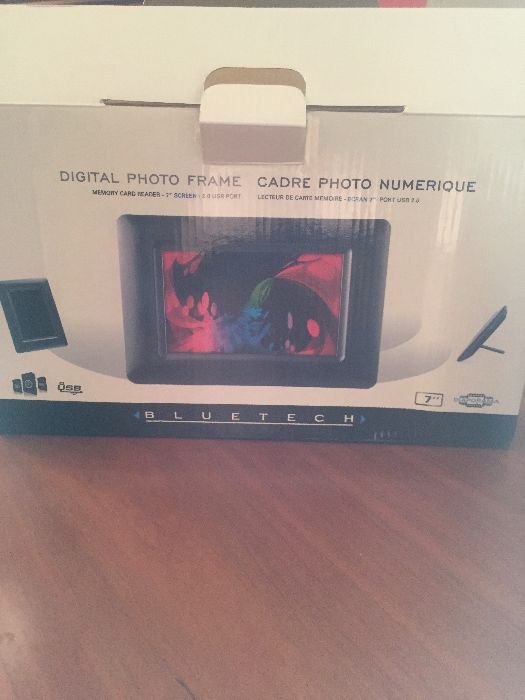 NOVO-Quadro digital para fotos