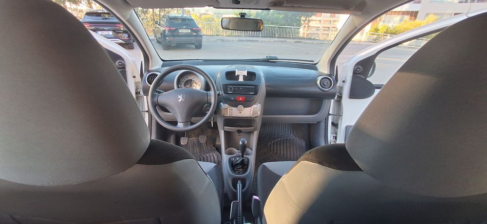 Peugeot  107 . 2009