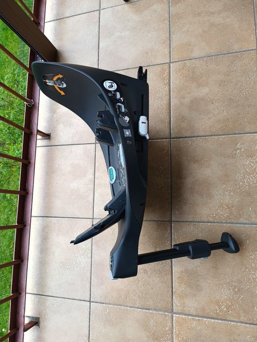 Cybex cloud z i size fotelik samochodowy łupina. Plus baza obrotowa