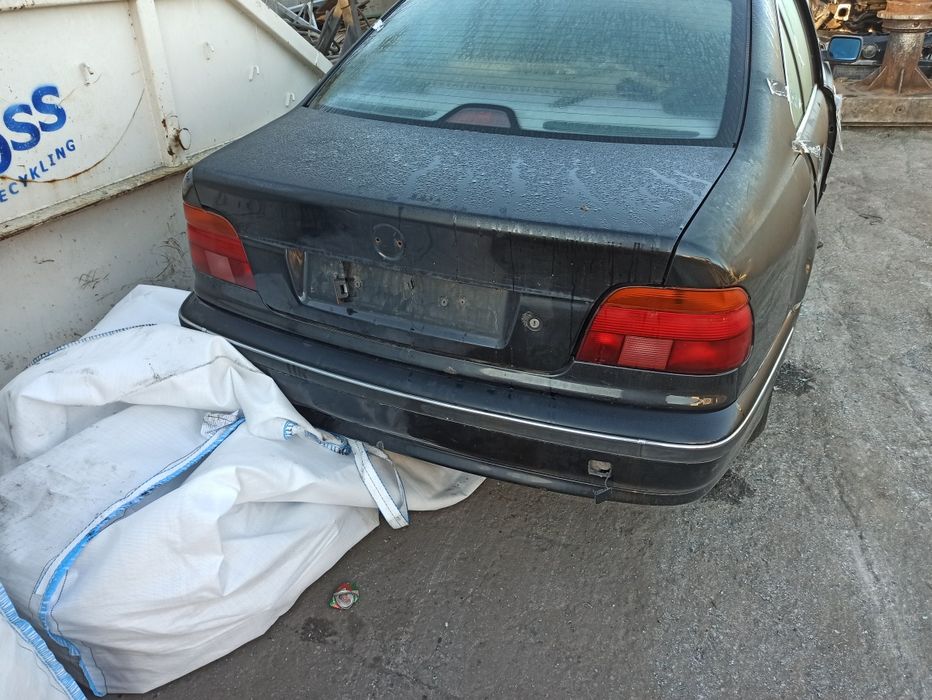 BMW e39 sedan drzwi prawe  lewe 303/9 przód tył zdrowe maska tanio