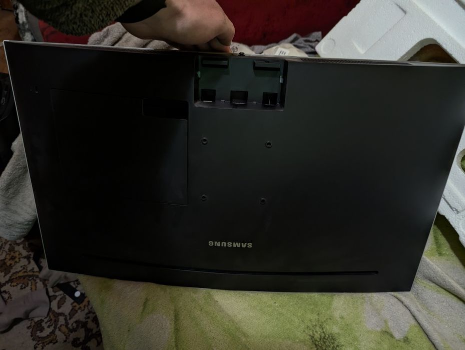 Монитор 2к 27" 144hz Samsung
