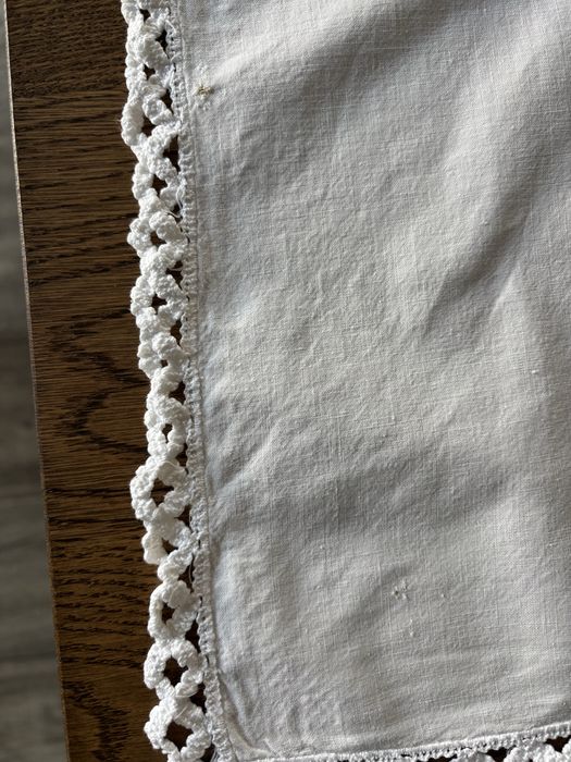 Toalha de mesa com bordado de Viana