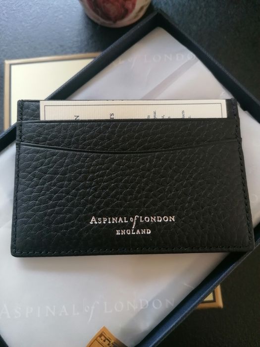 Etui na karty kredytowe