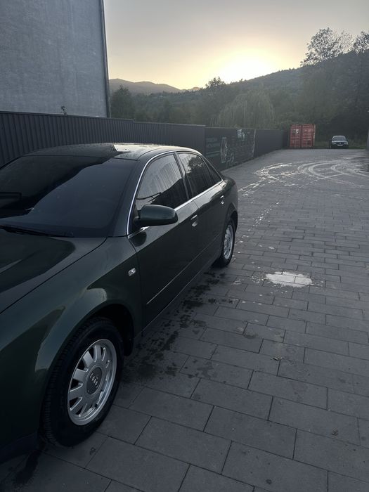 AUDI.A4b6 1.6MPI