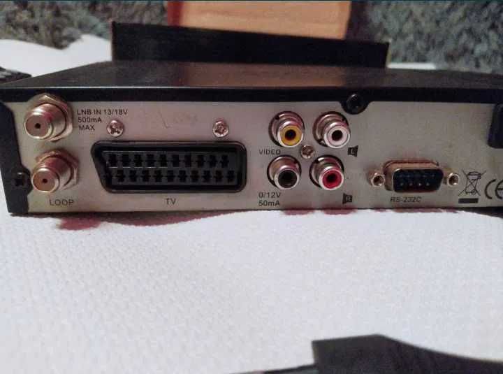 Супутниковий ресивер Eurosky ES-4050