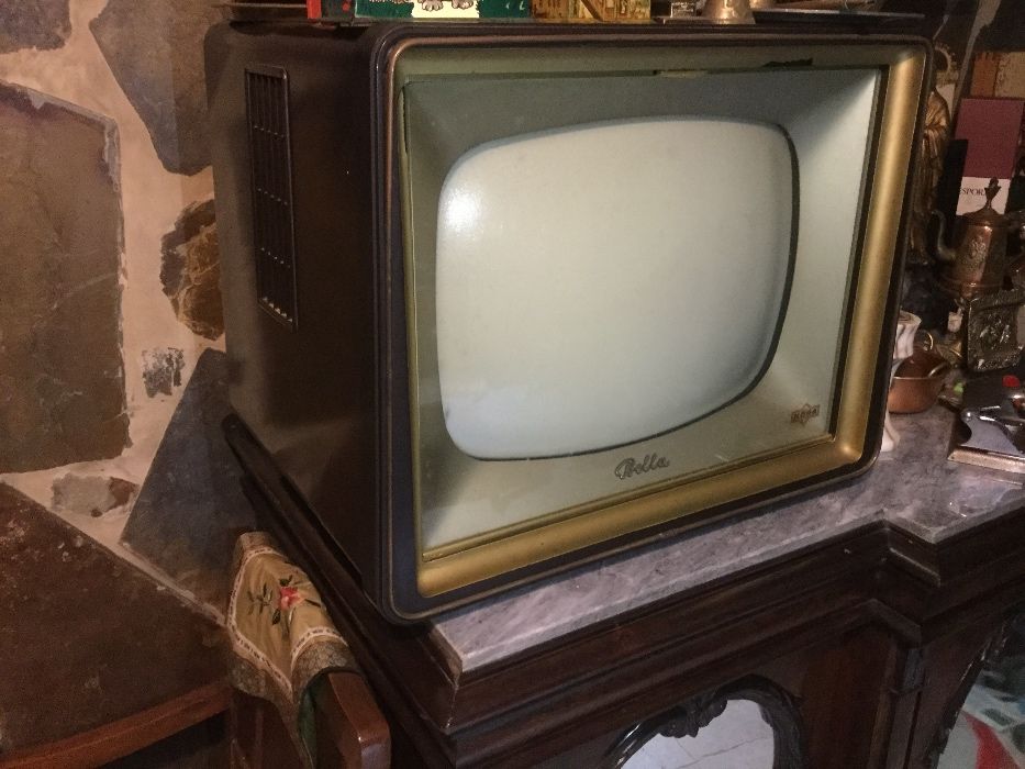 Televisão Nora Bella alemã 1956 Berlin Peça de Museu raríssima única