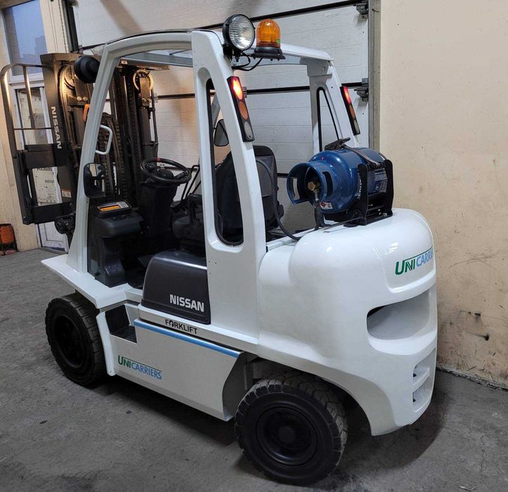 Навантажувач вилковий, газовий 3.2 тонни
Nissan UG1D2A32LQ