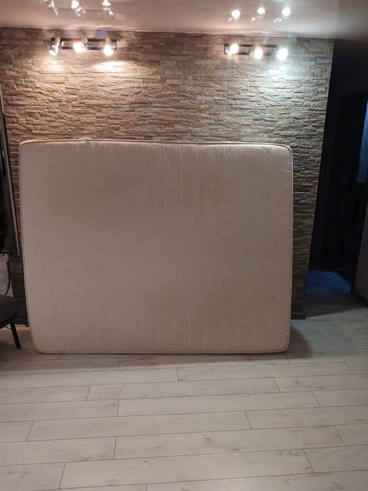 Матрац  беспружинный 2х1.60