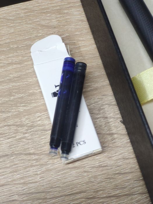 Стильна пір'яна ручка SCRIVI PENS — Подарунковий набір