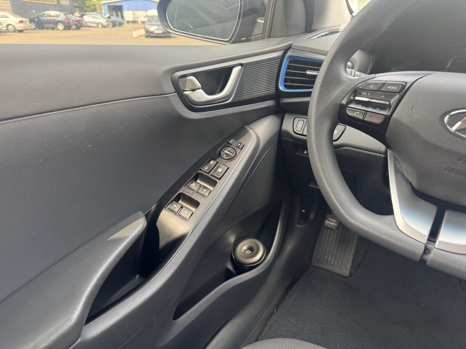 Hyundai Ioniq Гибрид Лізинг
