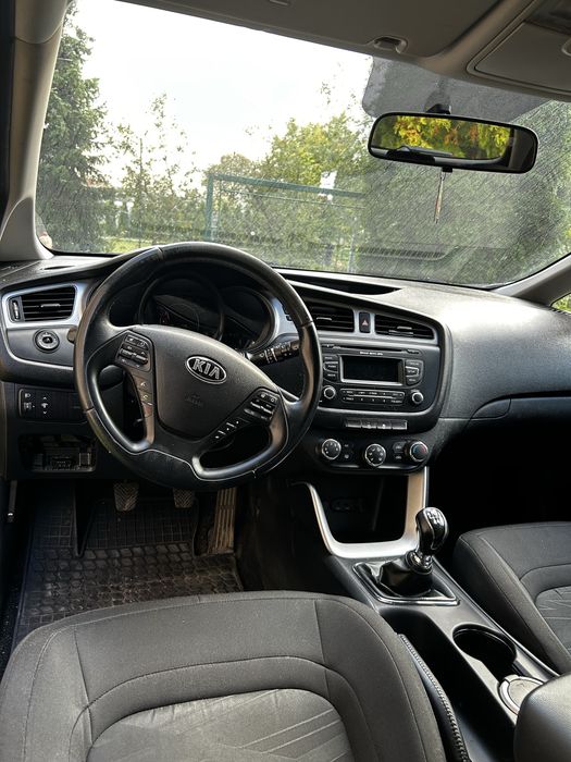 Kia ceed 2 1.6 CRDI 2012 (Uszkodzony)