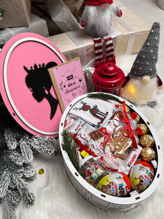 ПОД РАЗНЫЙ БЮДЖЕТ! Бокс с сладостями. Подарок девушке на 8 марта!