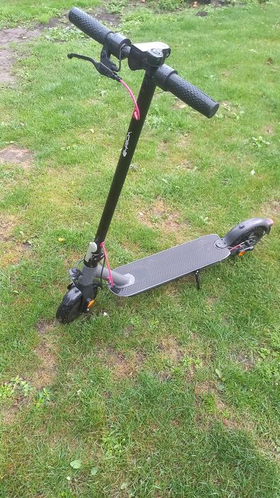 Самокат ТехноСтар 2019 рік в гарному робочому стані