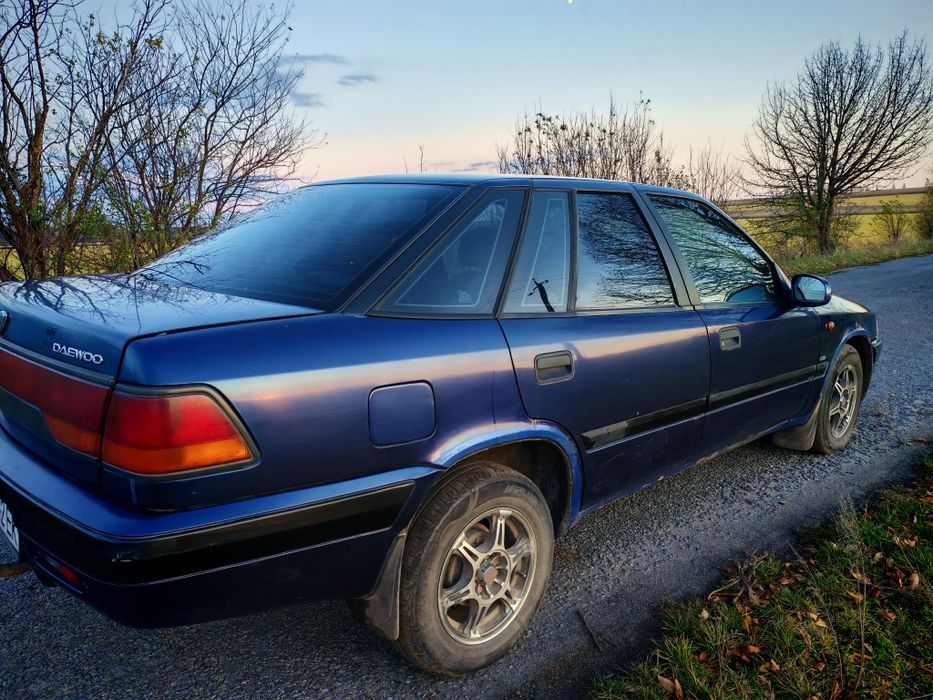 Автомобіль Daewoo Espero