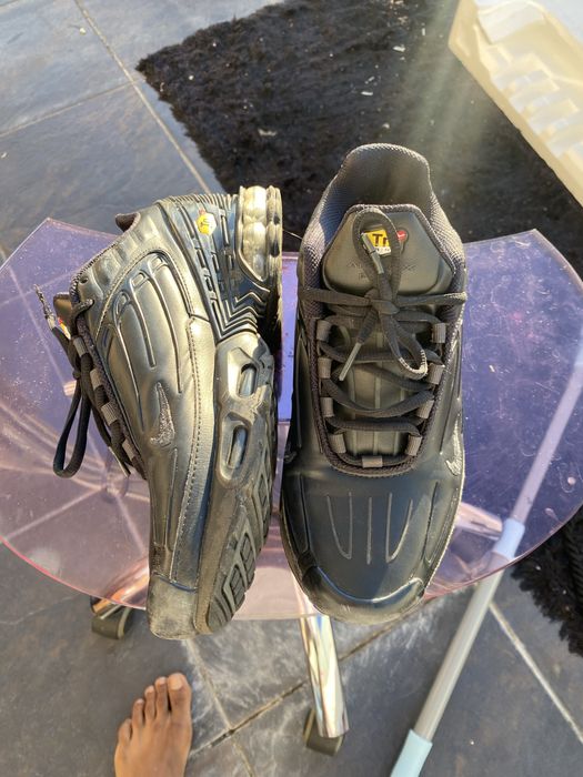 Air max tn triple black
