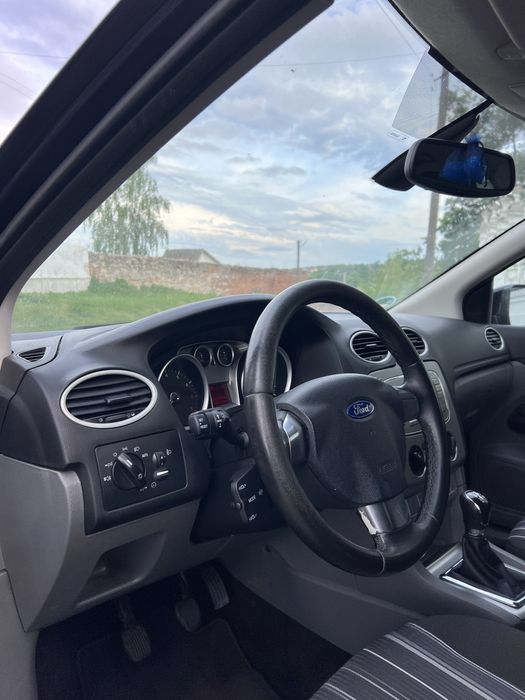 Продам авто Ford Focus 2008