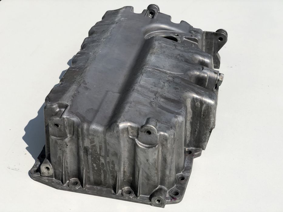 Масляний піддон Passat B6 BMP BKP BMR BLS масляный поддон Пассат Б6