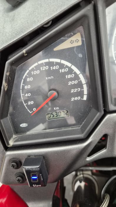 Aprilia Caponord ETV1000 Vendo/Troco Mota/Carro
