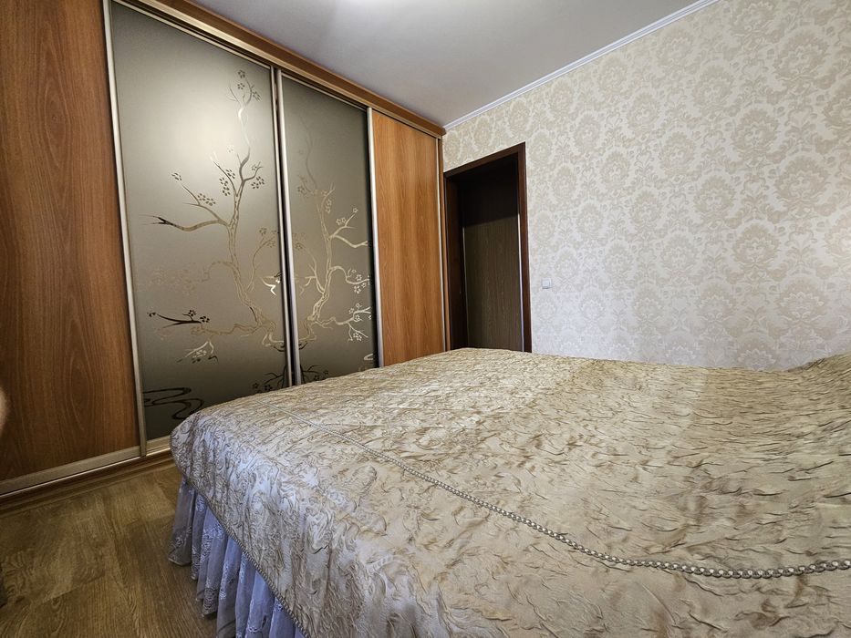 Продам 3 к квартиру на Тополе в кирпичном доме