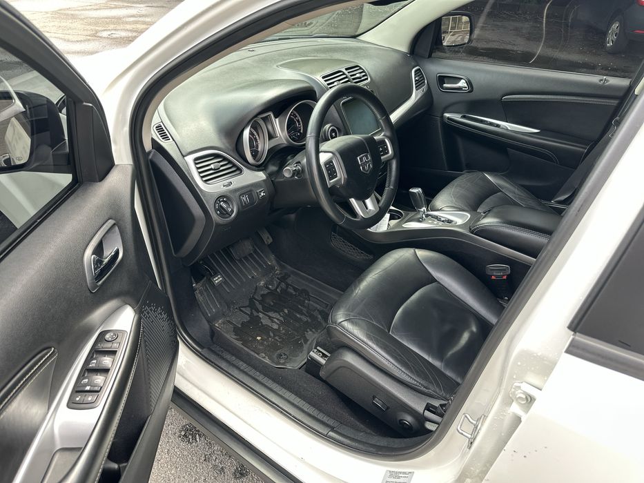 Продам DODGE JOURNEY