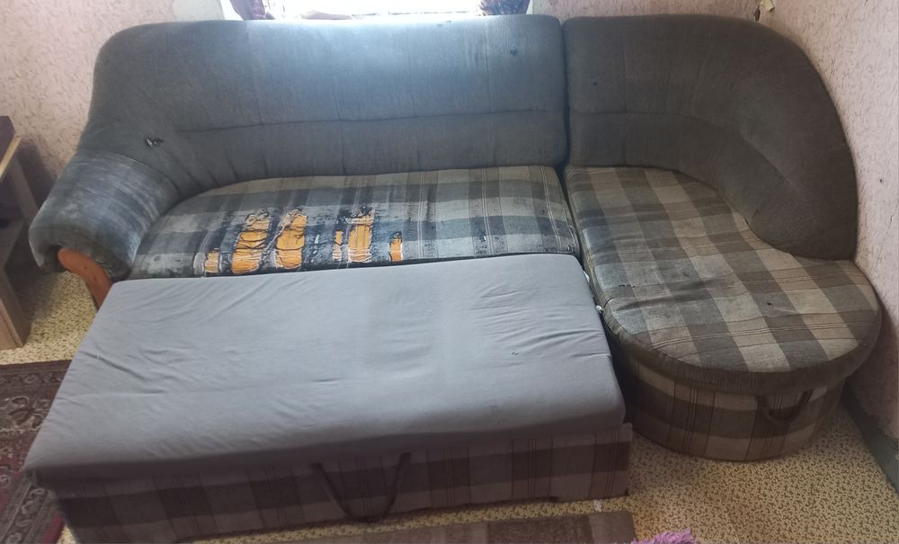 Диван кутовий 1000грн, срочно, самовивіз, Крюків