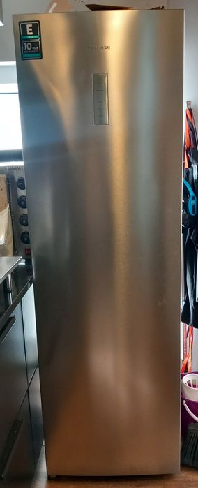 Arca Congeladora Vertical Hisense