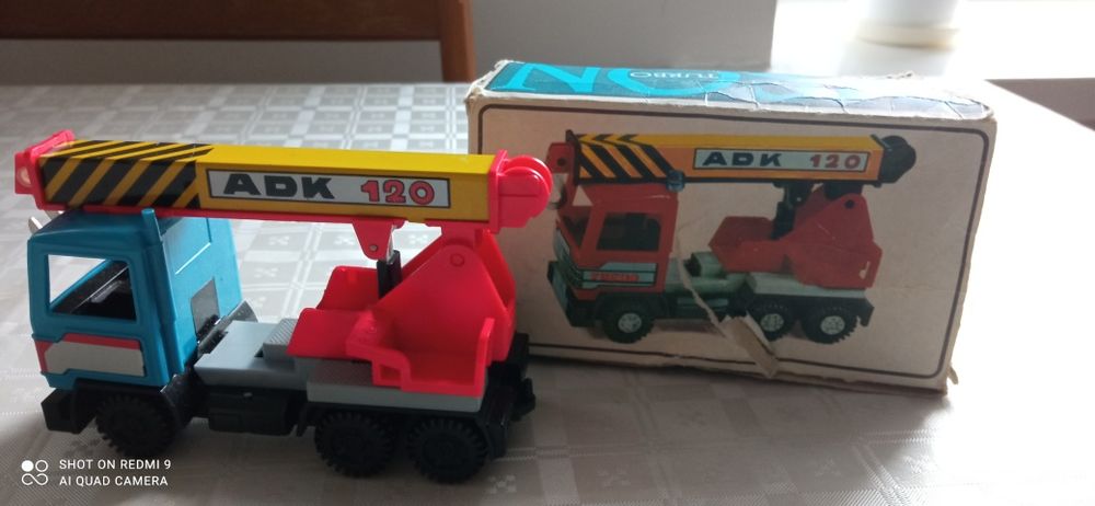 Zabawka kolekcjonerska Bison Turbo