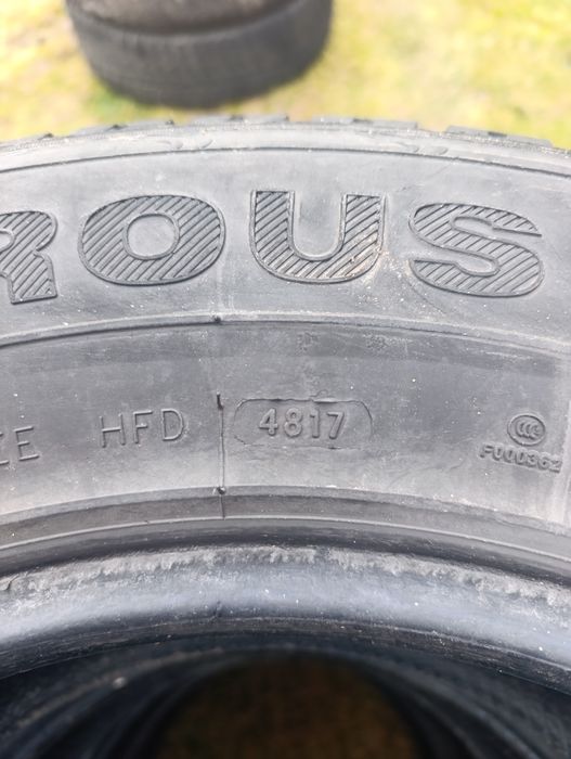 Продам всесезонні колеса 245 70 16