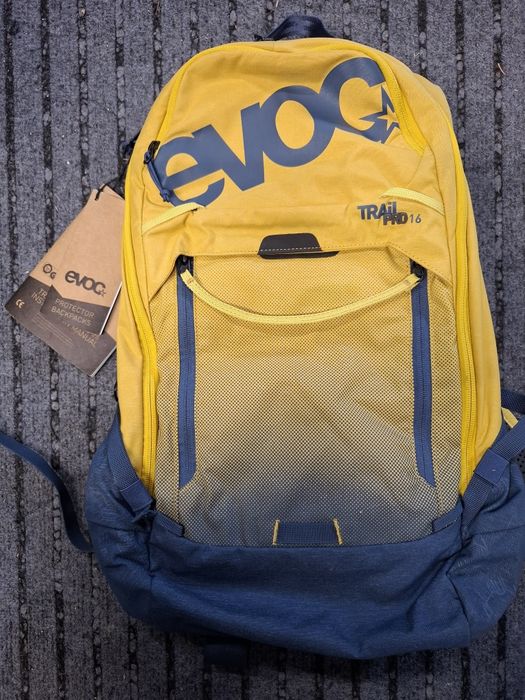 Plecak rowerowy MTB Evoc Trail pro 16 S/M z protektorem nowy