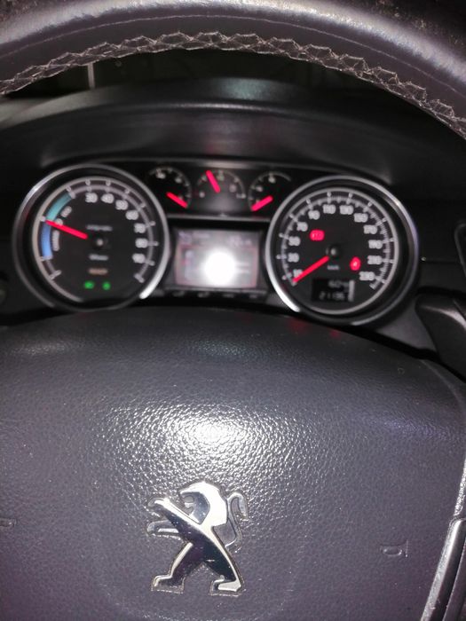 Peugeot 508 híbrido