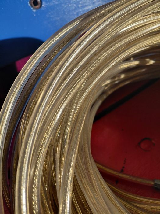 Cabo de aço revestido